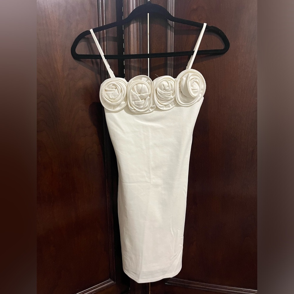 XS - line and dot dress - ONLY WORN ONCE